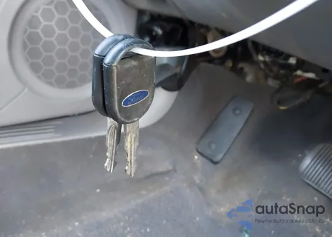 2002 Ford Taurus Lx z USA, uszkodzony, nr VIN 1FAFP52UX2A168749